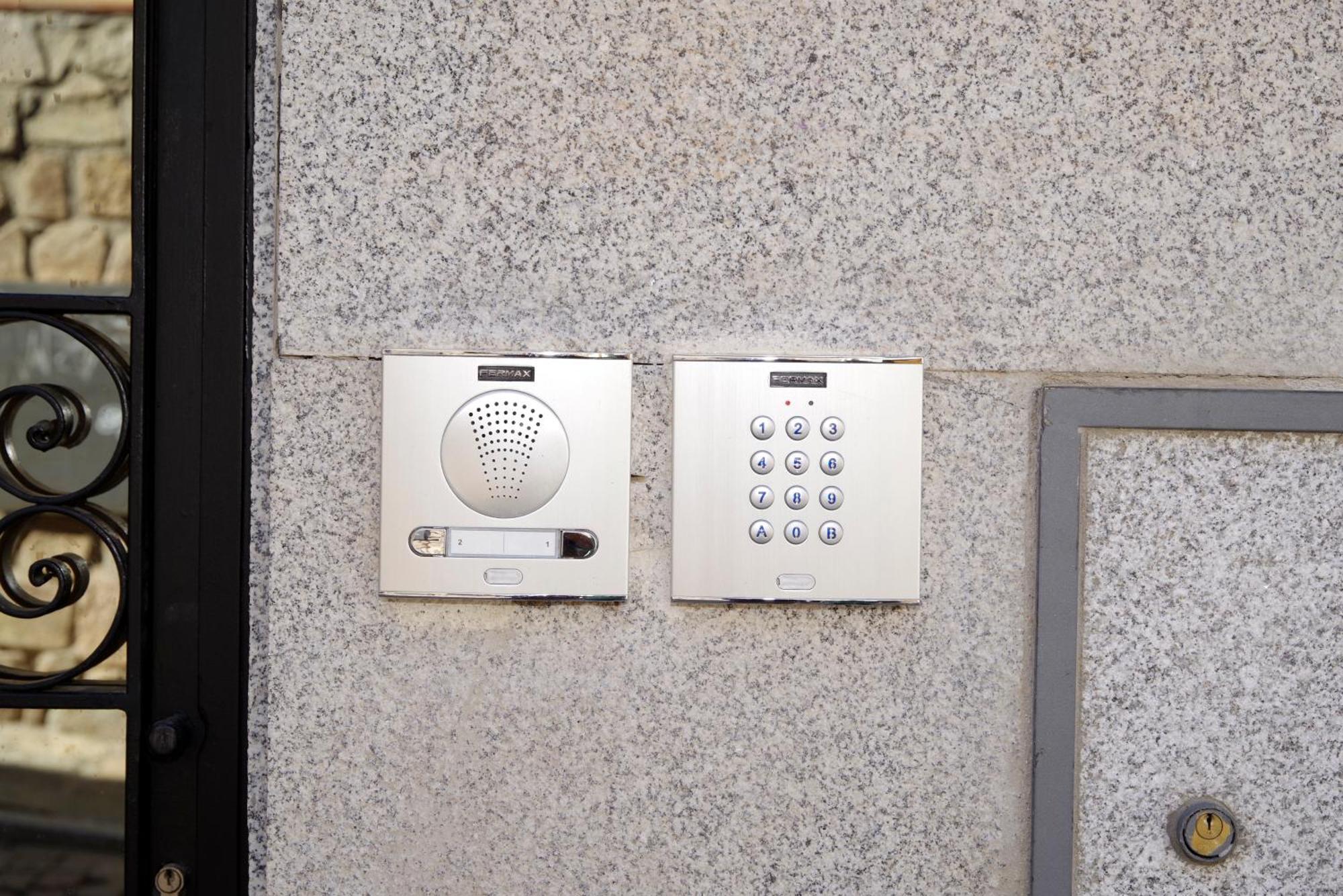 Vallespin 43 Parking, Wifi Ávila Εξωτερικό φωτογραφία