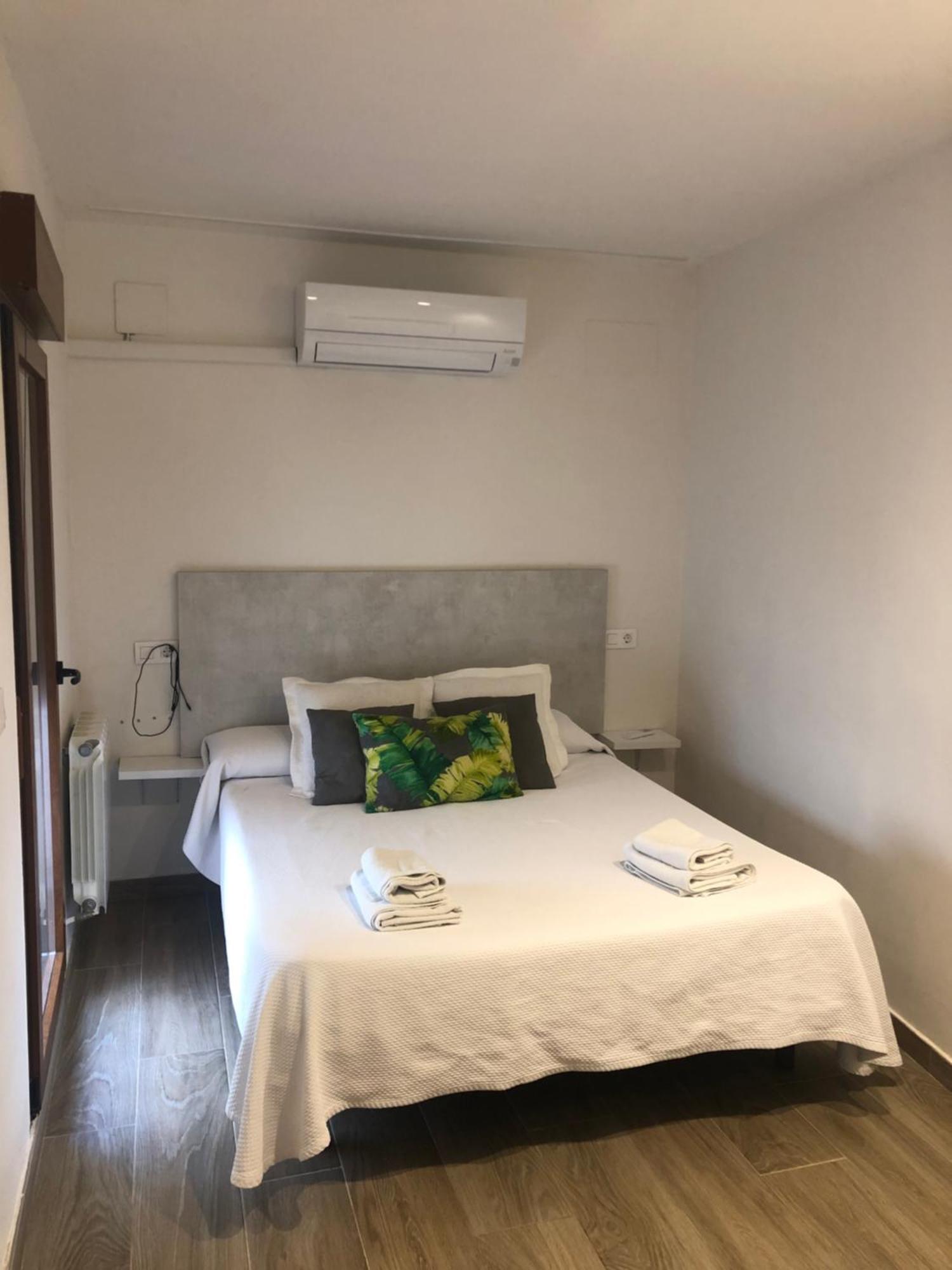 Vallespin 43 Parking, Wifi Ávila Εξωτερικό φωτογραφία